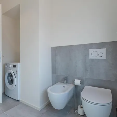 Apartamento Guesthost - Hills View - Stunning Attic With Terrace Bolonia