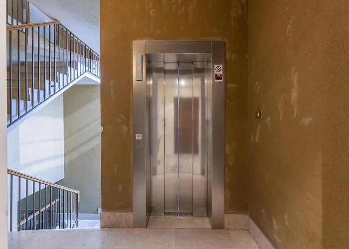 Guesthost - Hills View - Stunning Attic With Terrace Appartement Bologna