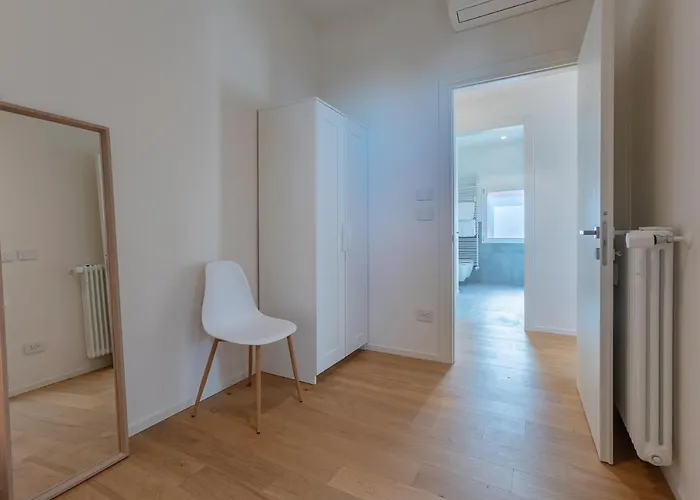 Guesthost - Hills View - Stunning Attic With Terrace Bologna