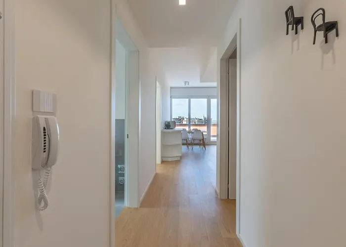 Guesthost - Hills View - Stunning Attic With Terrace *