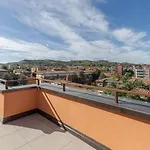 Guesthost - Hills View - Stunning Attic With Terrace Appartement Bologne