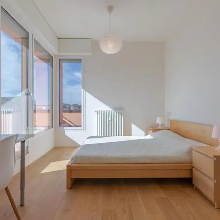 Guesthost - Hills View - Stunning Attic With Terrace * בולוניה