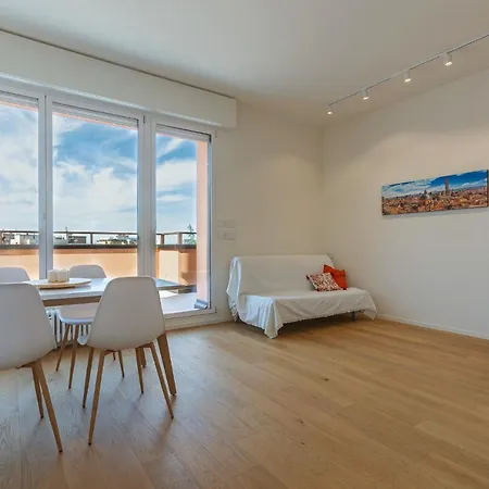 Apartman Guesthost - Hills View - Stunning Attic With Terrace
