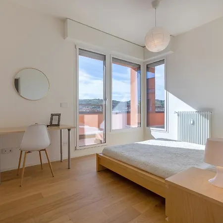 Guesthost - Hills View - Stunning Attic With Terrace Apartmán Boloňa